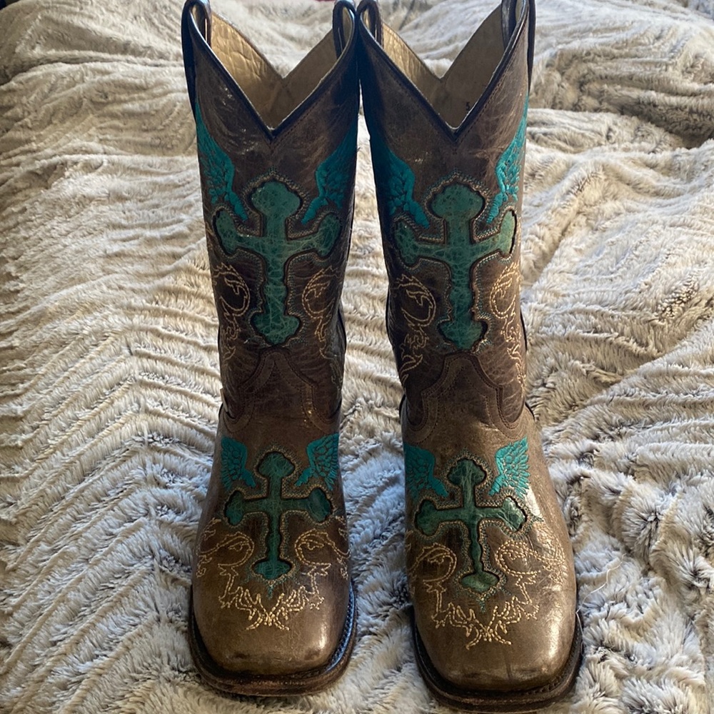 Rockin’ leather western boots